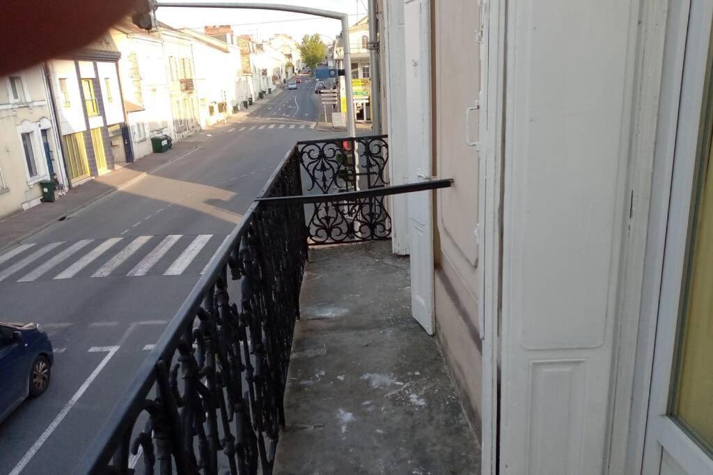 Charmant Appartement A Perigueux Exterior photo